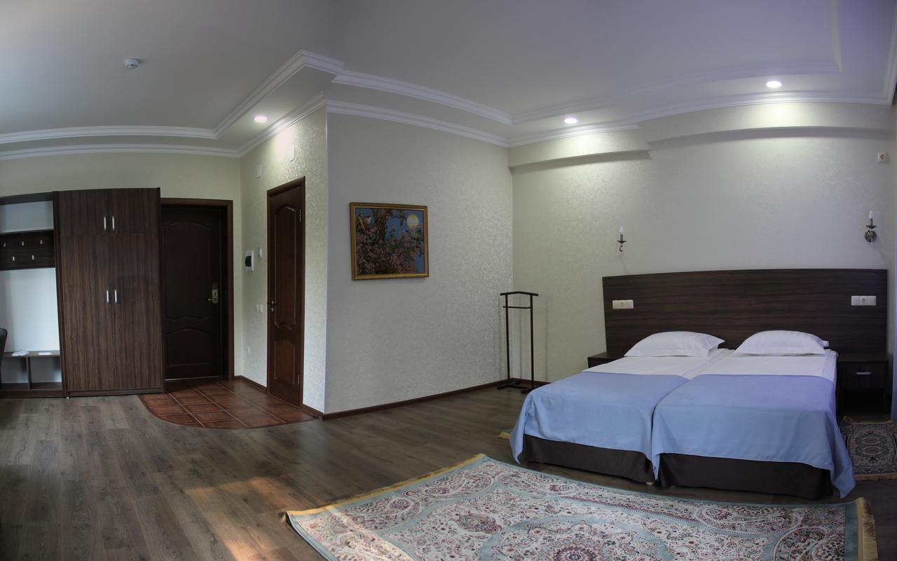 Rabat Hotel Almaty Exterior foto
